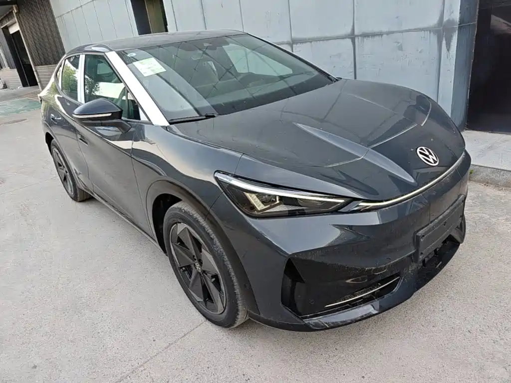 Volkswagen 06 2025 Pure
