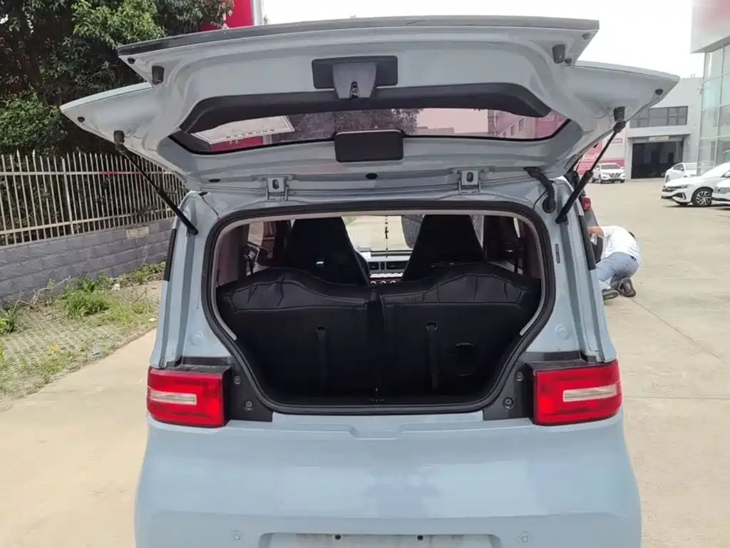 Wuling MINIEV — миниатюра 19