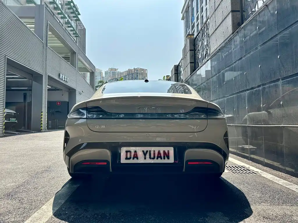 XIAOMI CAR XIAOMI SU7