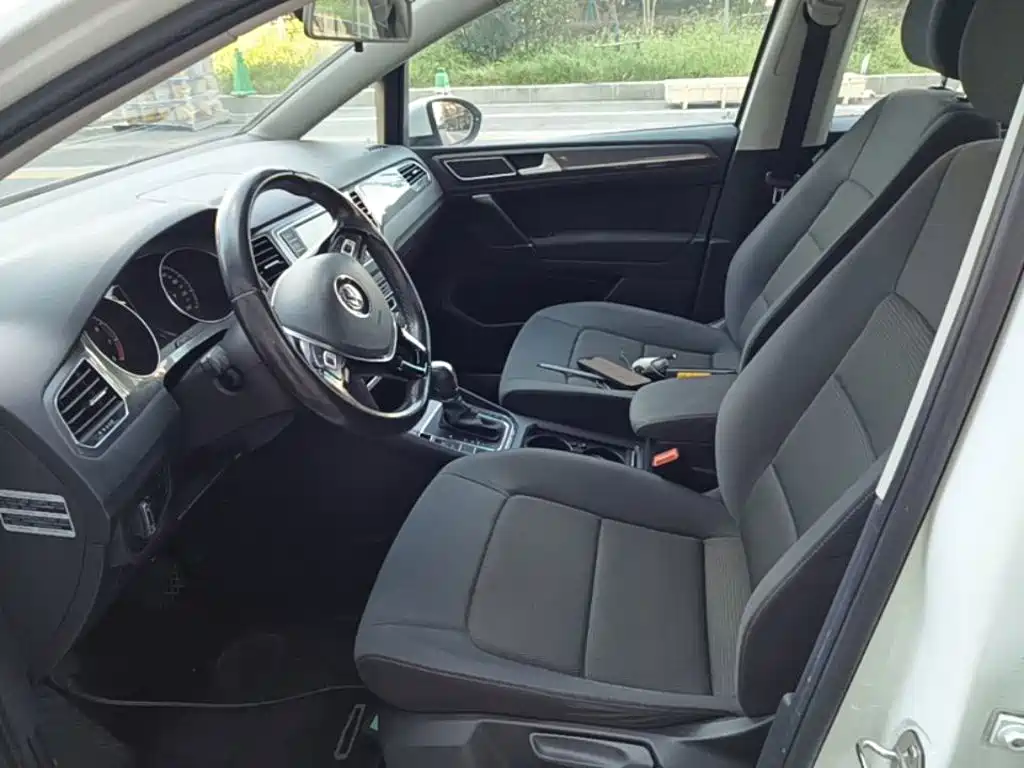 Volkswagen Golf Sportsvan — миниатюра 15