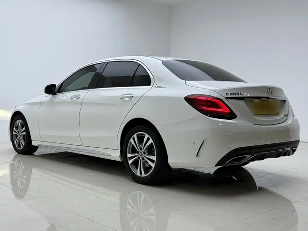 Mercedes-Benz C-Class — миниатюра 8