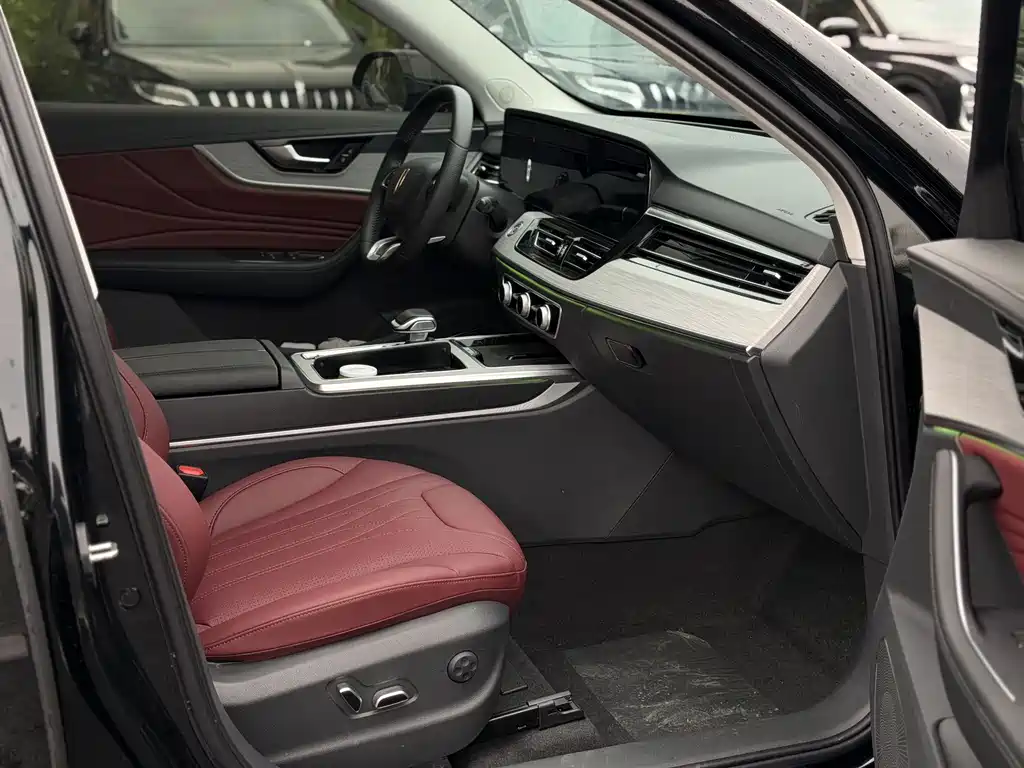Hongqi HS5 2025 2.0T Pro