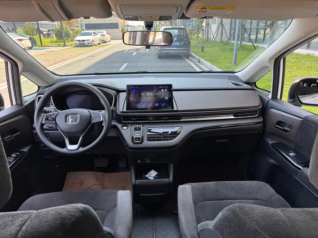 Honda Odyssey — миниатюра 7