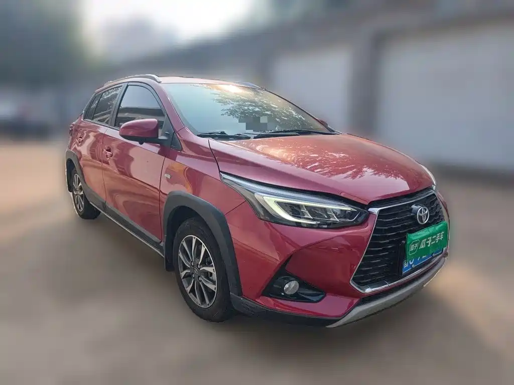Toyota Yaris L — миниатюра 3