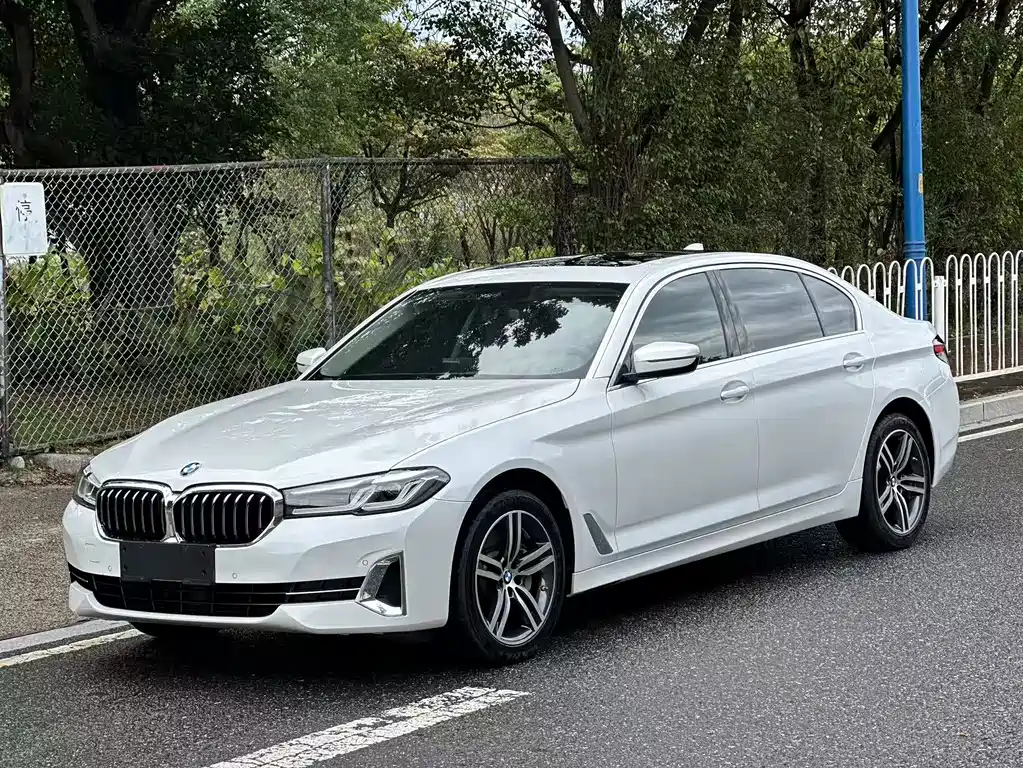 BMW 5 Series 2024