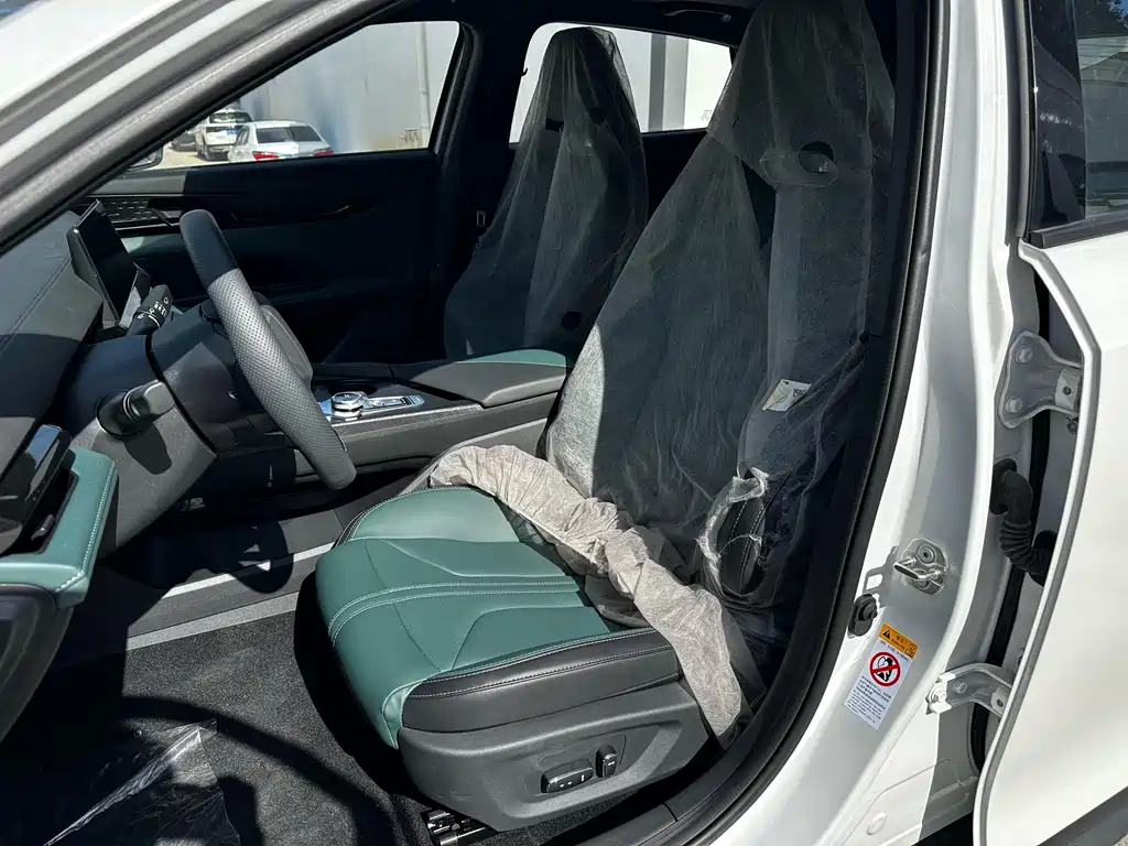 CHANGAN UNI V SMART IDD