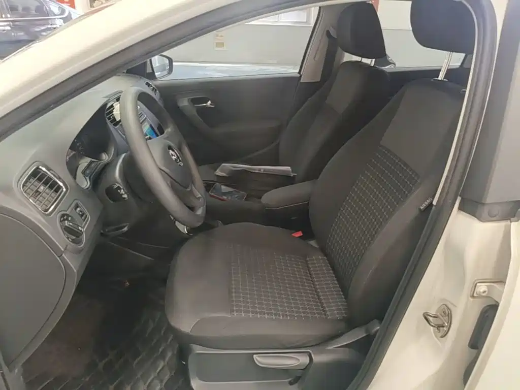 Volkswagen Polo — миниатюра 15