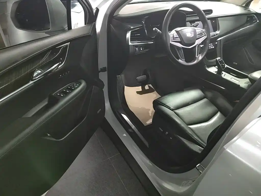 Cadillac XT5 — миниатюра 16