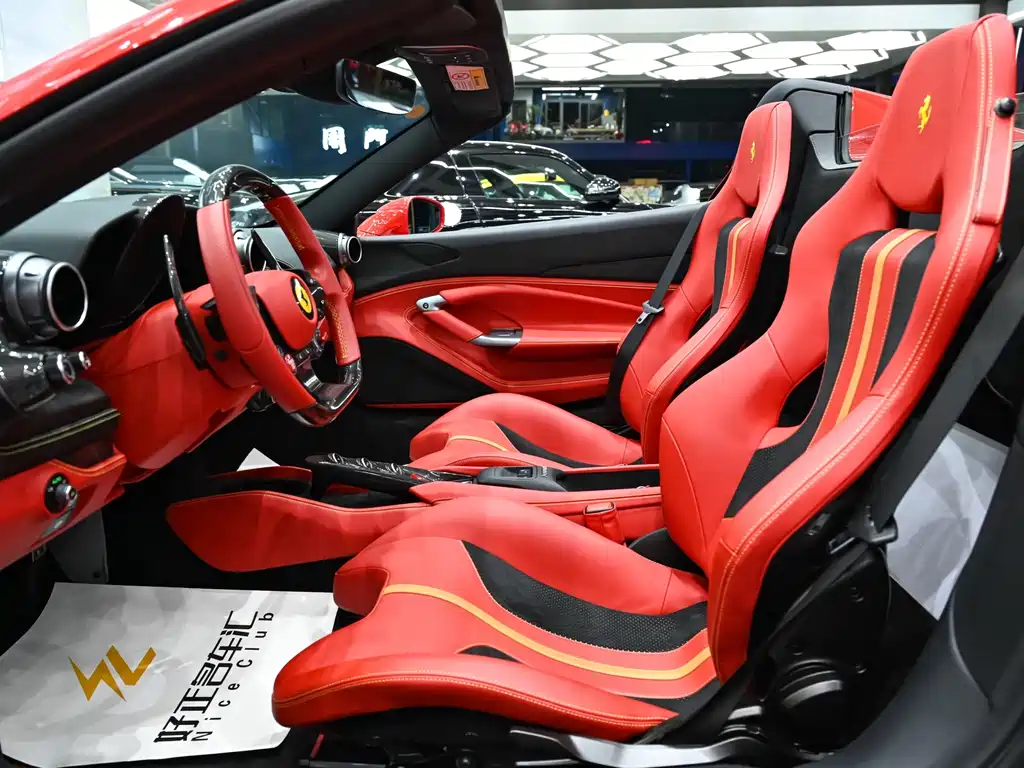 Ferrari F8 — миниатюра 10