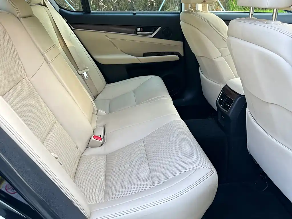 Lexus GS — миниатюра 18