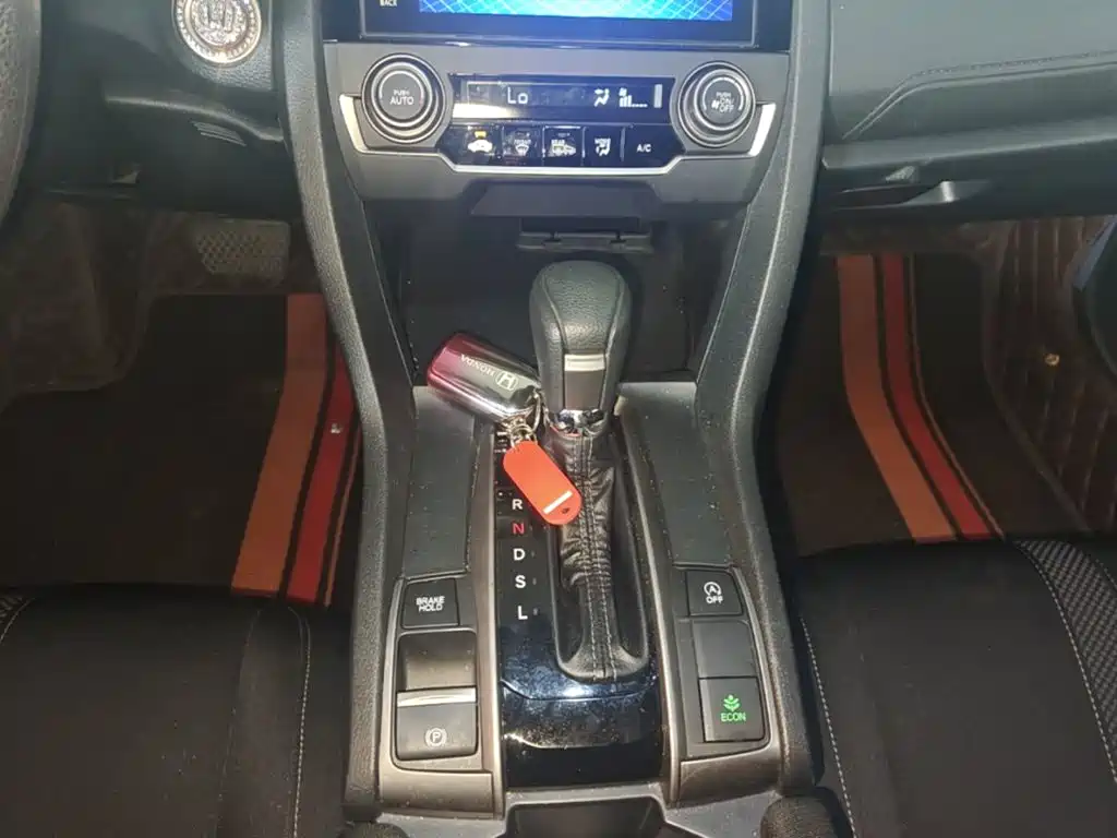 Honda Civic — миниатюра 14