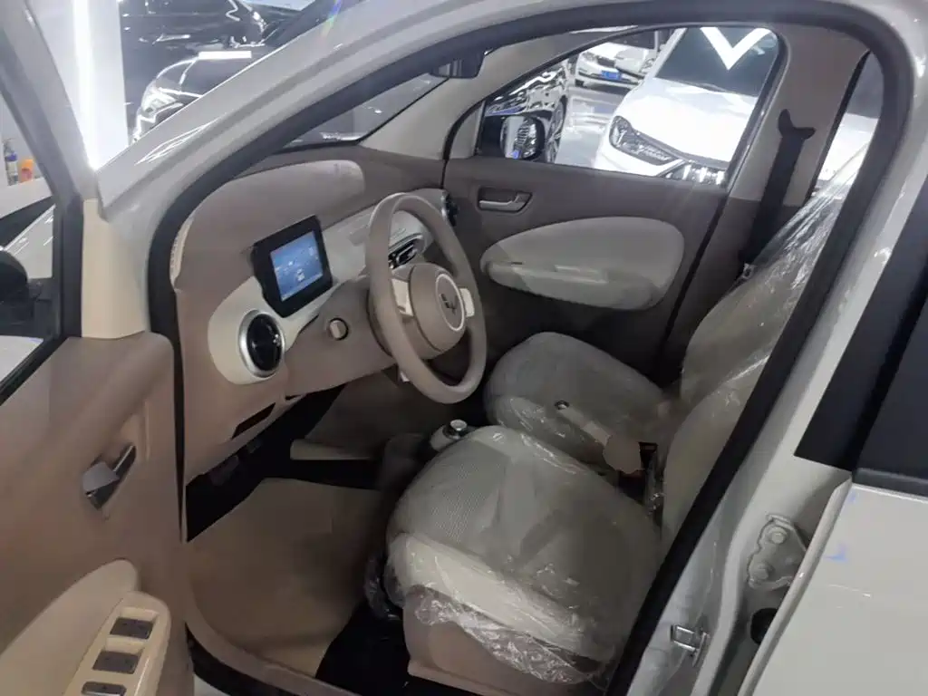 Wuling MINIEV — миниатюра 16