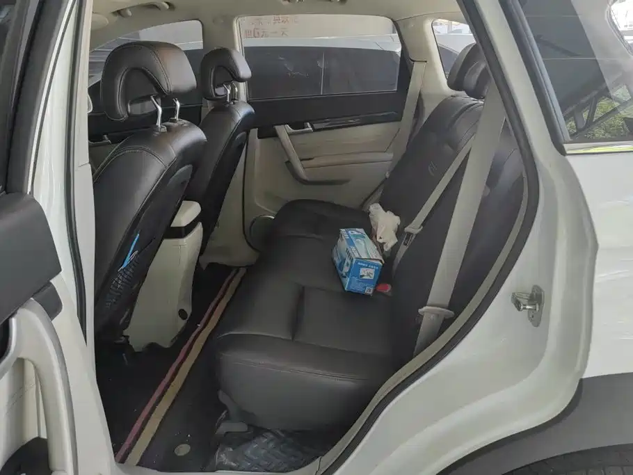 Chevrolet Captiva — миниатюра 11