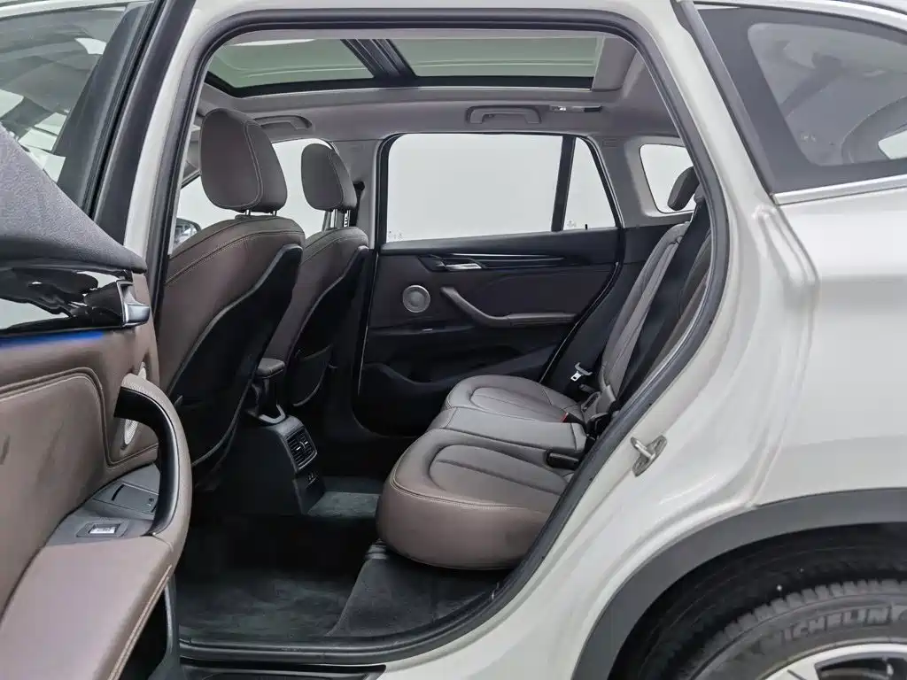 BMW X1 — миниатюра 15