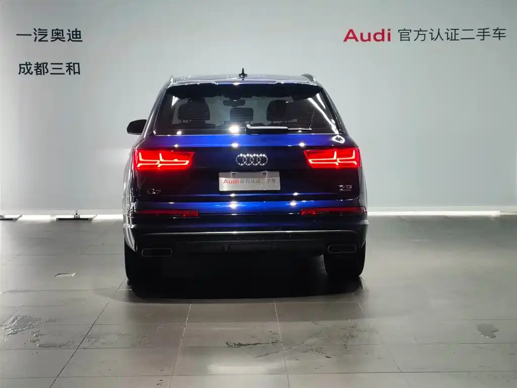 Audi Q7 — миниатюра 5