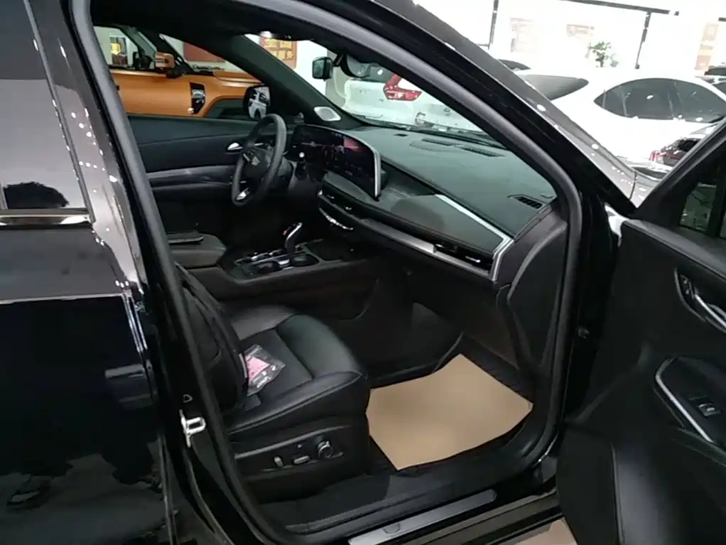 Cadillac XT4 — миниатюра 25