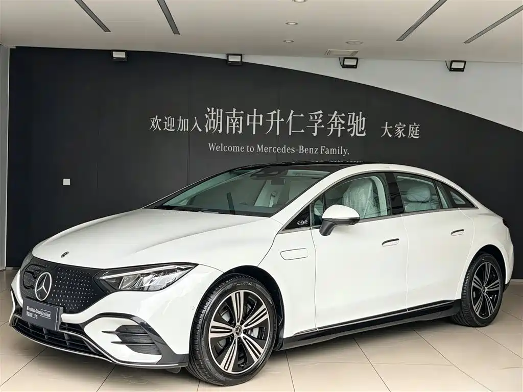 Mercedes-Benz EQE 2025