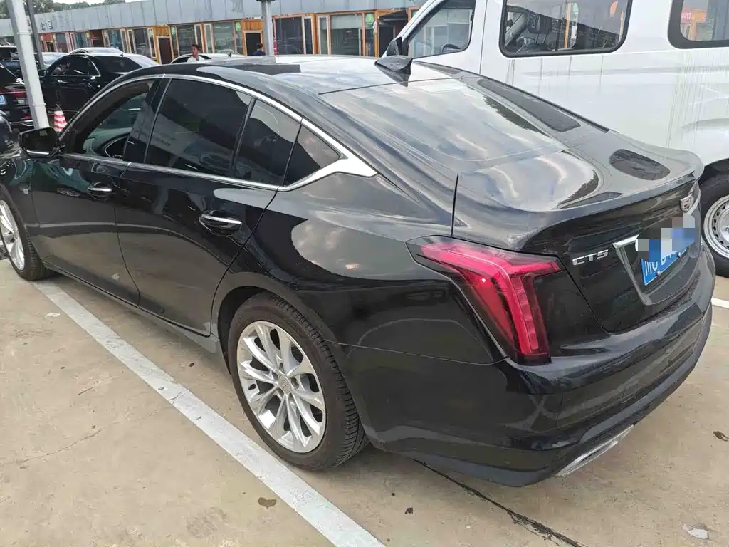 Cadillac CT5 — миниатюра 8