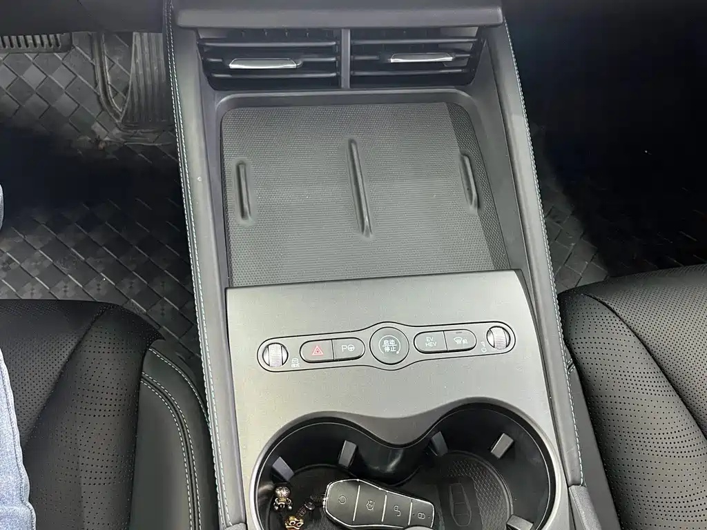 BYD Seals 06 DM-i версия для путешествий — миниатюра 12