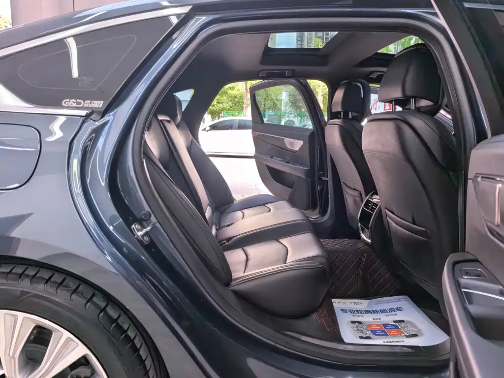 Cadillac CT6 — миниатюра 14
