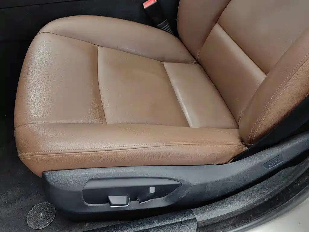 BMW 5 Series — миниатюра 20