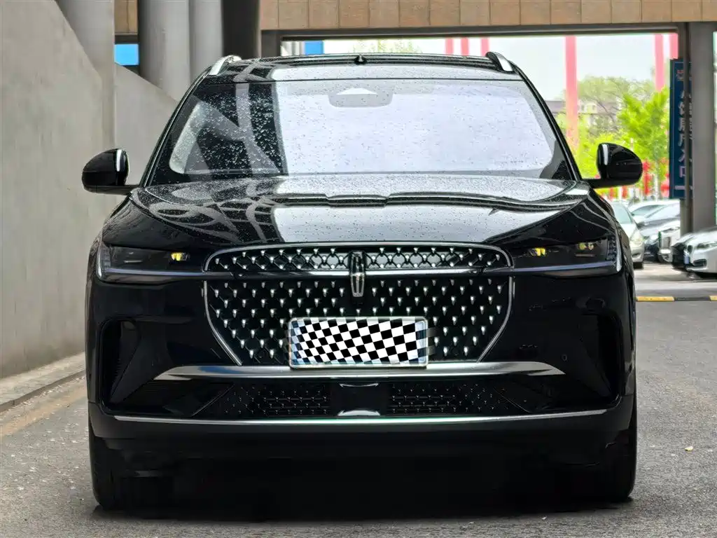 Lincoln Nautilus 2023 2.0T Premium