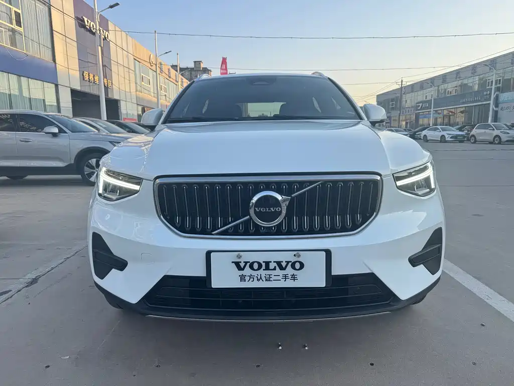 Volvo XC40 — миниатюра 2
