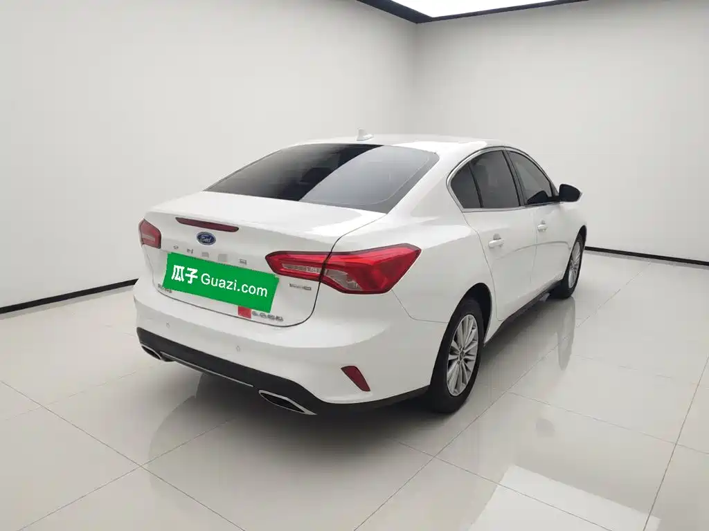 Ford Focus — миниатюра 6