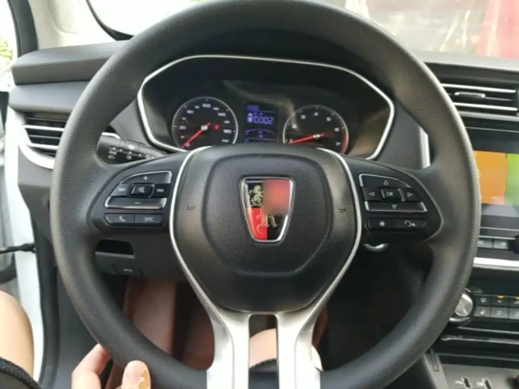 Roewe RX3 — миниатюра 11