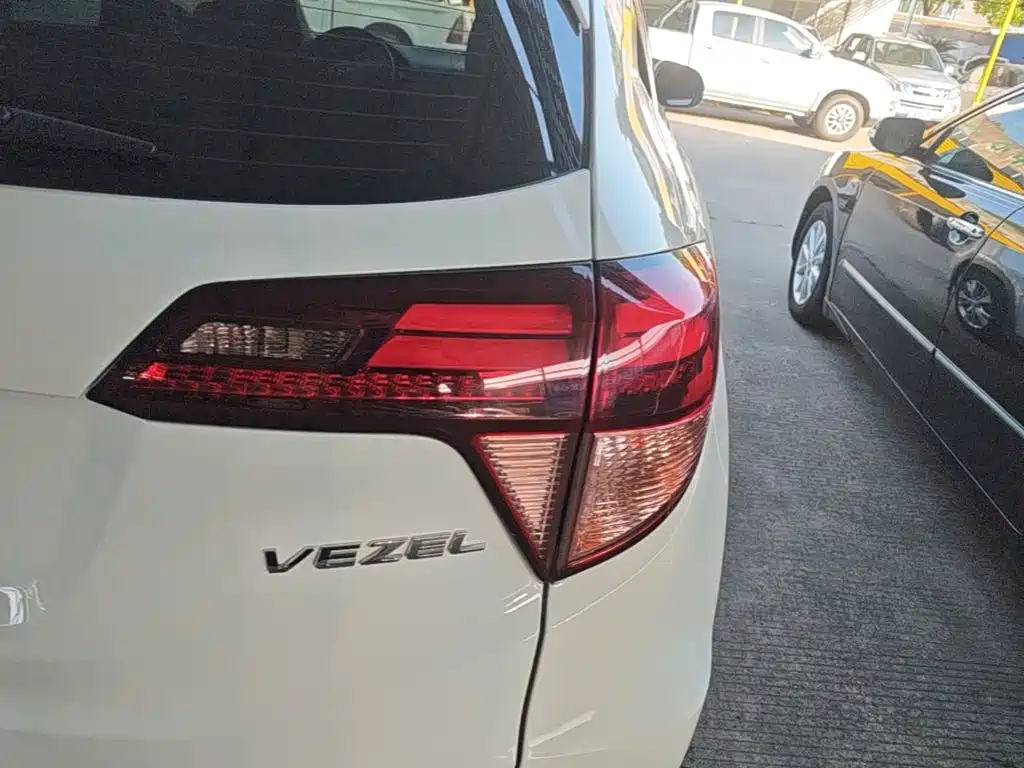 Honda Vezel — миниатюра 8