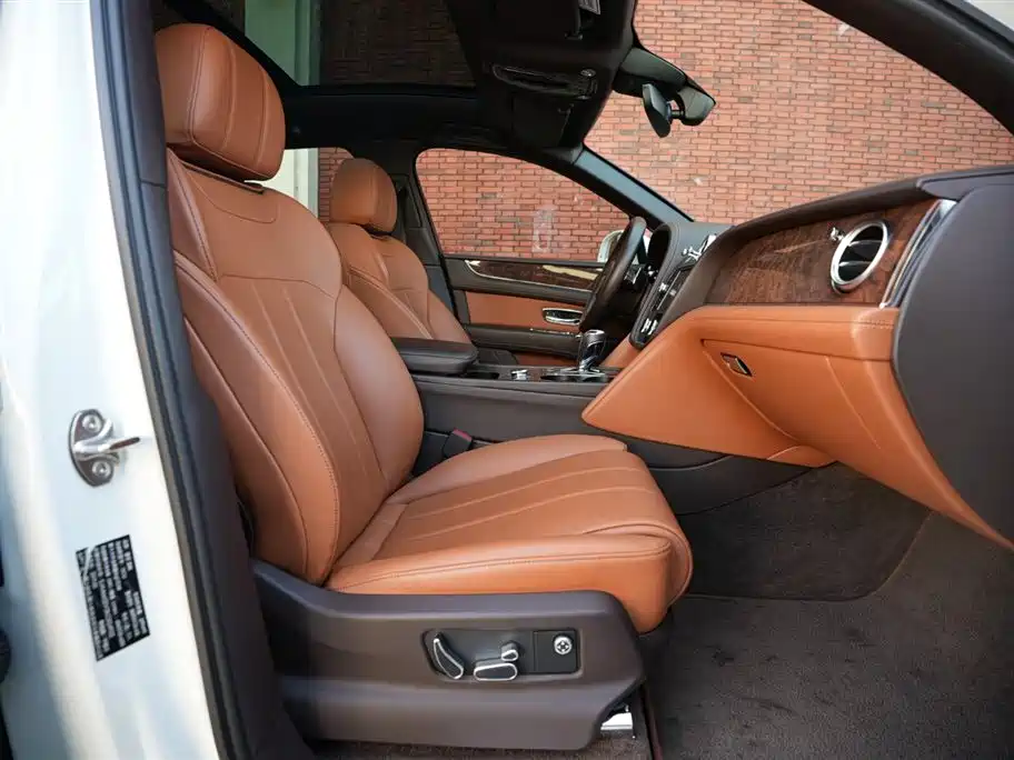 Bentley Bentayga 2018 4.0T V8