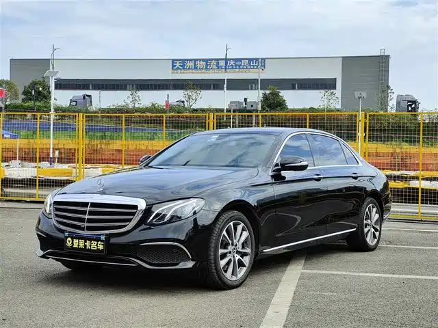 MERCEDES-BENZ E CLASS