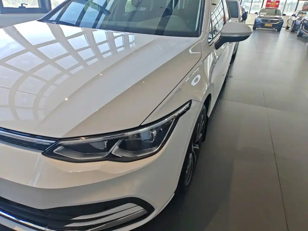 Volkswagen Golf — миниатюра 24