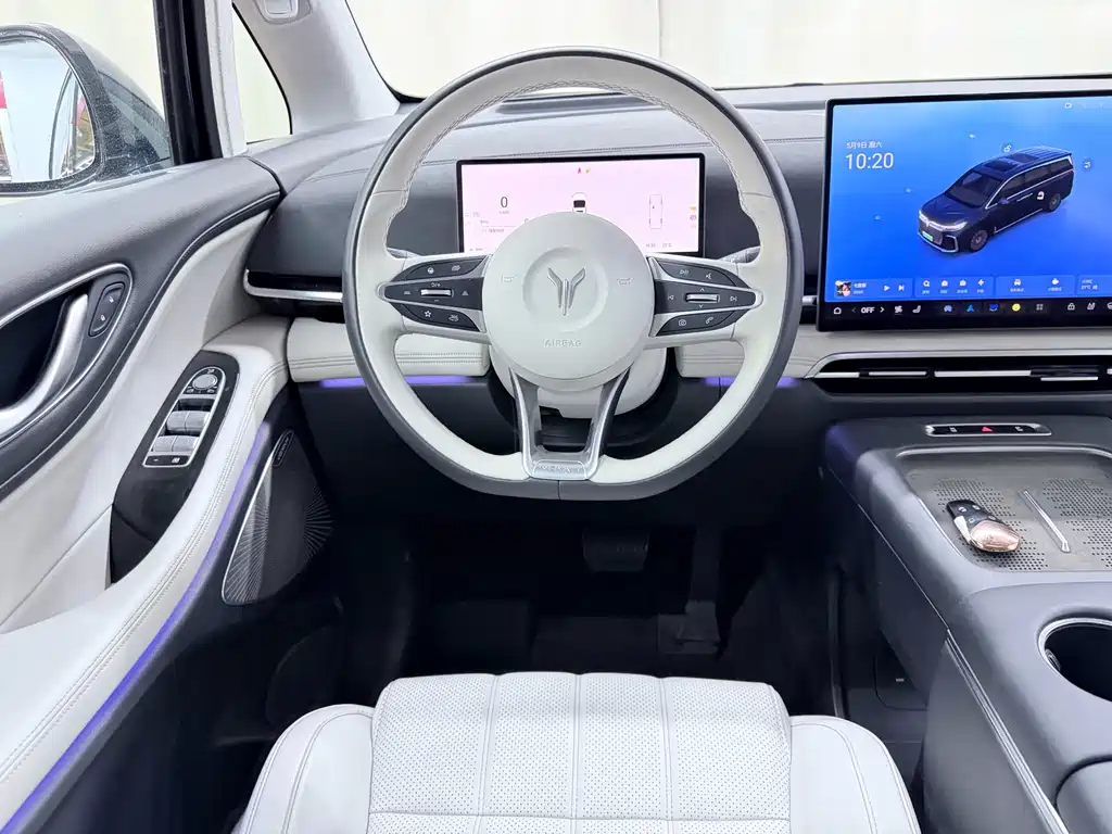 Voyah Dreamer PHEV 4WD Flagship Kunpeng Edition, фото 10