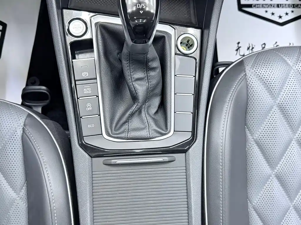 Volkswagen Sagitar — миниатюра 17