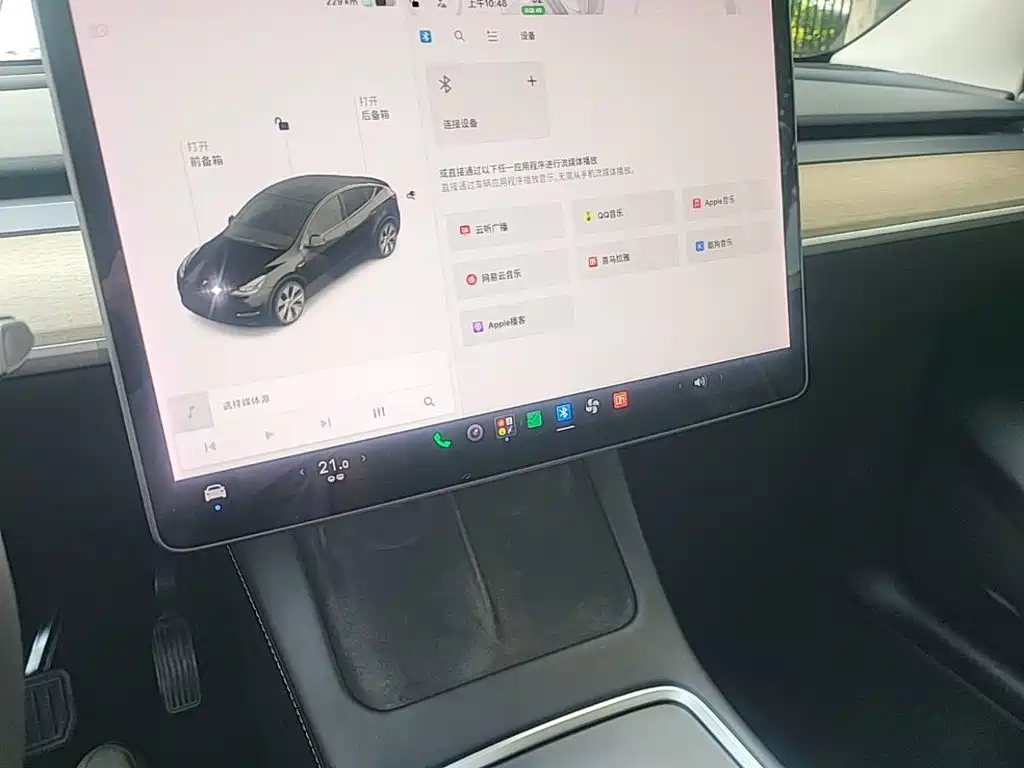 Tesla Model Y — миниатюра 13