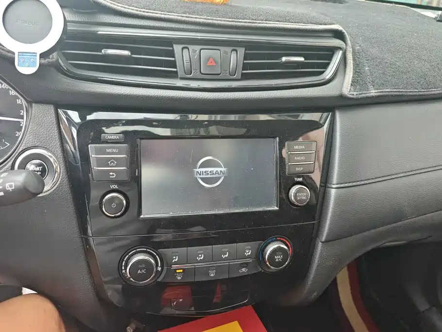 Nissan X-Trail — миниатюра 13