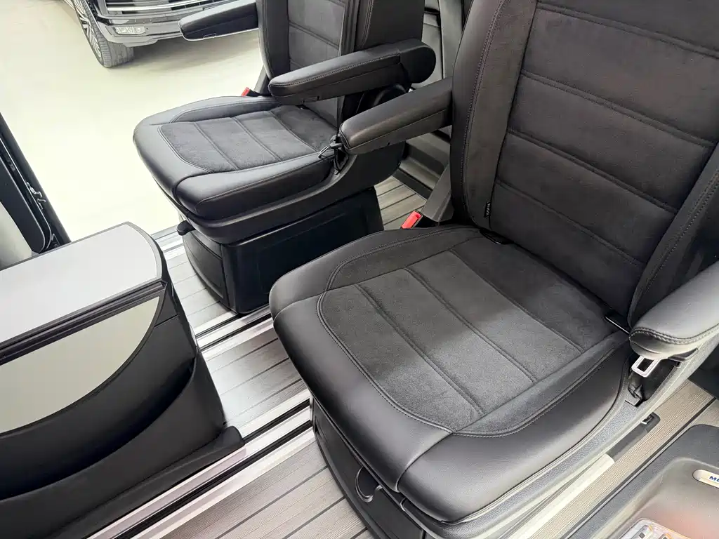 Volkswagen Multivan — миниатюра 15