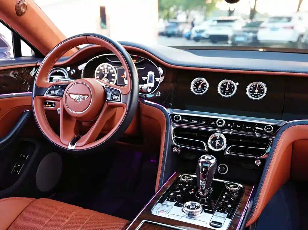 Bentley Flying Spur — миниатюра 14