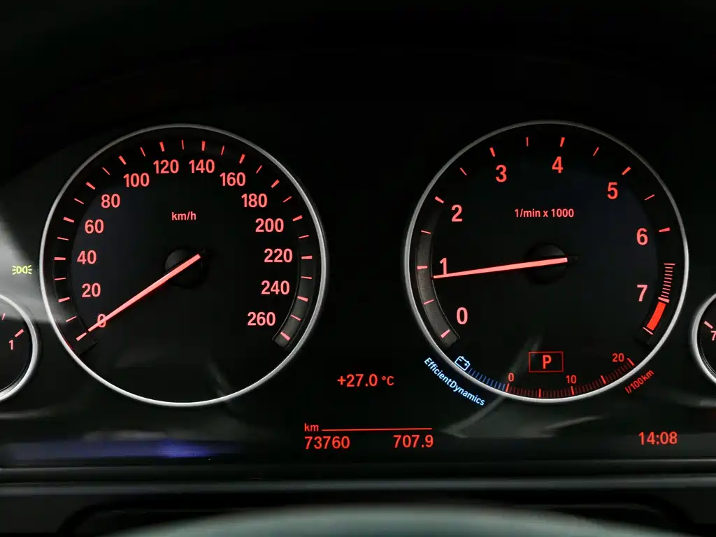 BMW 5 Series (Import) 520i Touring Edition, фото 13