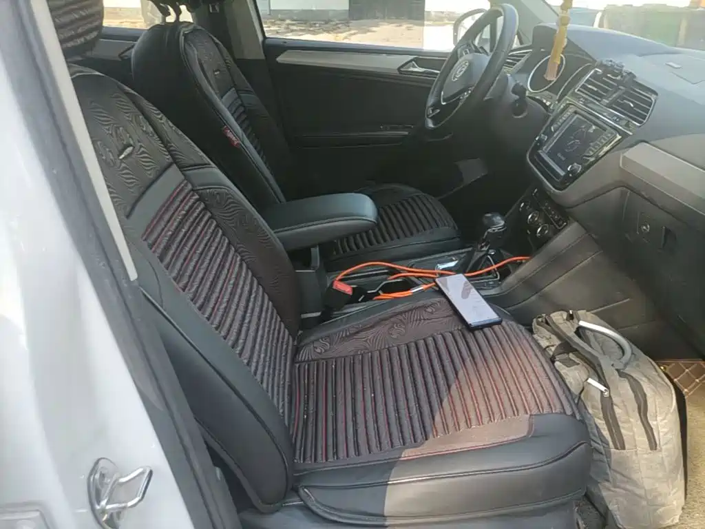Volkswagen Tiguan L — миниатюра 25