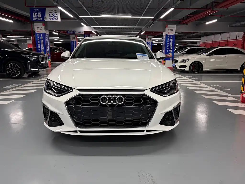 Audi A4L 2019 40 TFSI Fashion V