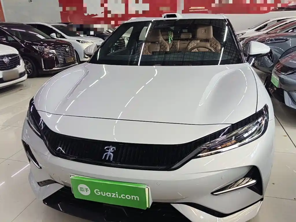 BYD L EV — миниатюра 3