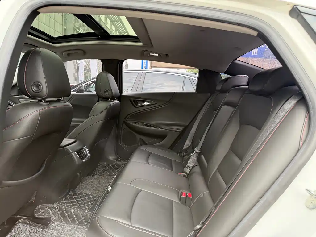 Chevrolet Malibu XL — миниатюра 8