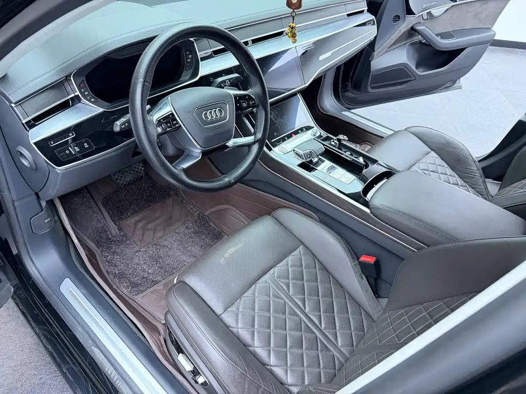 Audi A8 — миниатюра 4