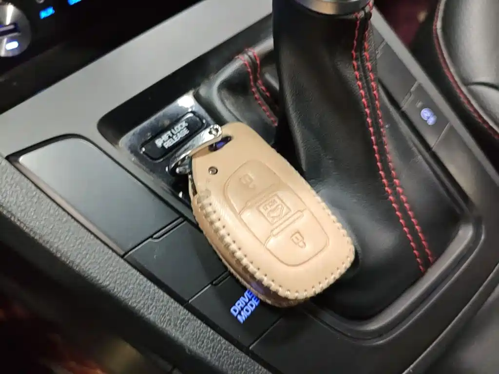 Hyundai Elantra — миниатюра 9
