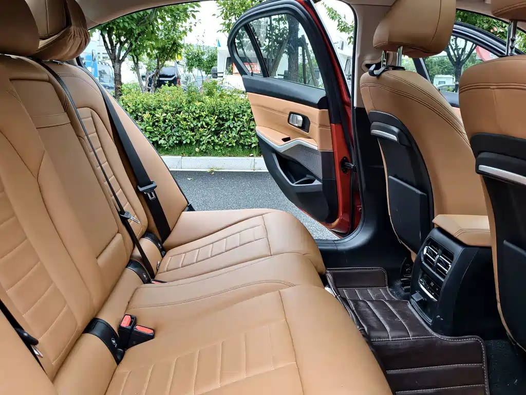 BMW 3 Series — миниатюра 11