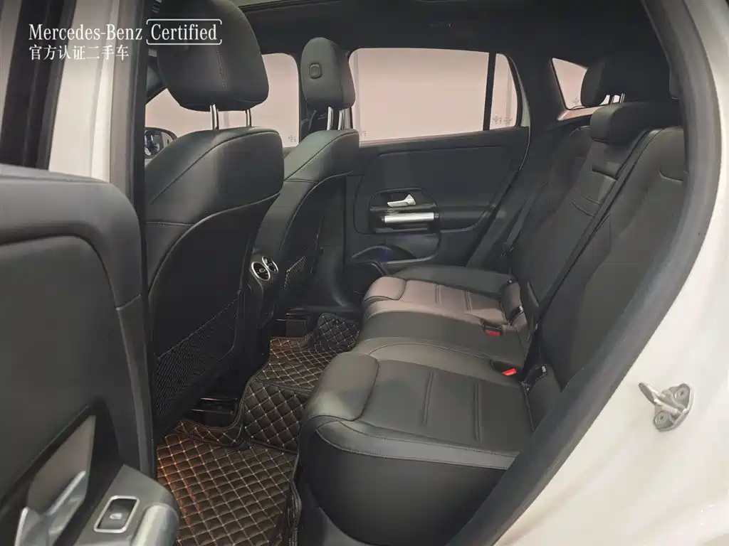 Mercedes-Benz GLA — миниатюра 10