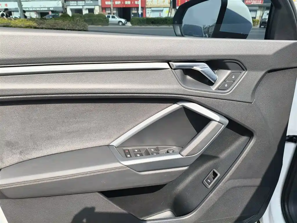 Audi Q3 2024 35 TFSI Fashion