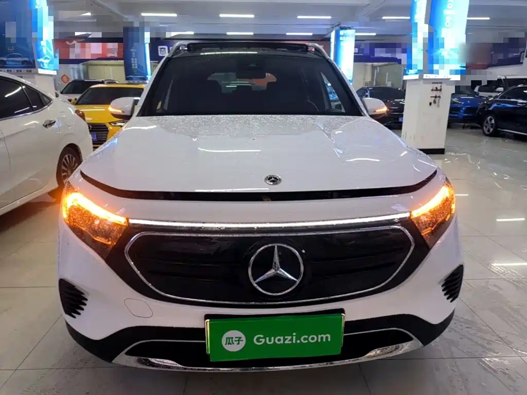 Mercedes-Benz EQB — миниатюра 3
